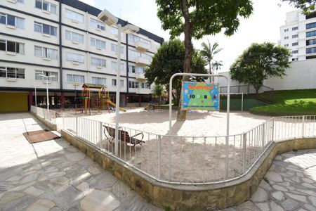 Apartamento para alugar com 170m², 3 quartos e 2 vagasÁrea comum - Playground