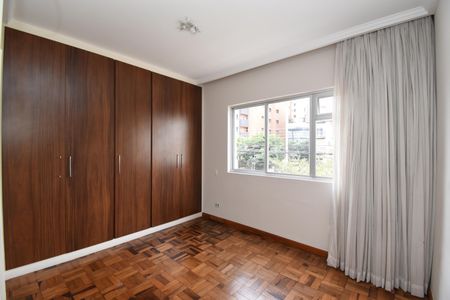 Suíte de apartamento para alugar com 3 quartos, 170m² em Batel, Curitiba