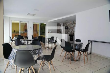 Apartamento para alugar com 54m², 2 quartos e 1 vaga Apartamento para alugar com 54m², 2 quartos e 1 vagaÁrea comum - Salão de festas