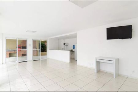 Apartamento para alugar com 54m², 2 quartos e 1 vaga Apartamento para alugar com 54m², 2 quartos e 1 vagaÁrea comum - Salão de festas