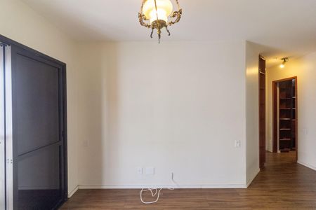 Apartamento à venda com 198m², 3 quartos e 3 vagas Apartamento à venda com 198m², 3 quartos e 3 vagasSuíte 1