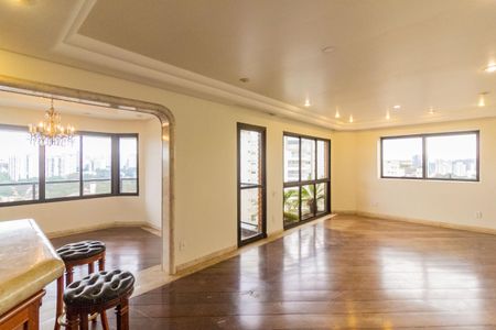 Sala de Estar de apartamento à venda com 3 quartos, 198m² em Chácara Santo Antônio (zona Sul), São Paulo