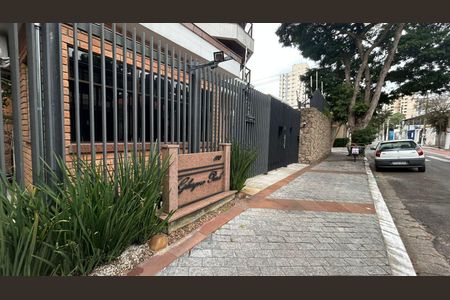 Apartamento à venda com 198m², 3 quartos e 3 vagas Apartamento à venda com 198m², 3 quartos e 3 vagasFachada