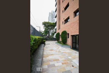Apartamento à venda com 198m², 3 quartos e 3 vagas Apartamento à venda com 198m², 3 quartos e 3 vagasÁrea comum