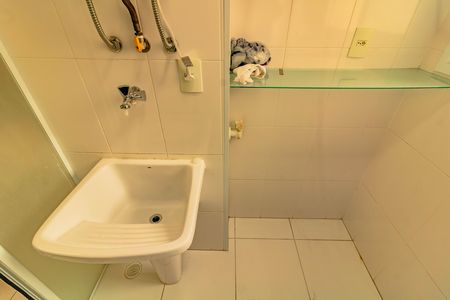 Apartamento para alugar com 67m², 2 quartos e 1 vaga Apartamento para alugar com 67m², 2 quartos e 1 vagaÁrea de Serviço