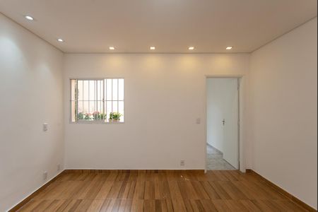 Casa à venda com 115m², 3 quartos e sem vagaSala