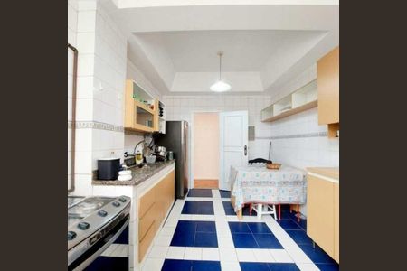 Apartamento para alugar com 189m², 3 quartos e sem vaga Apartamento para alugar com 189m², 3 quartos e sem vagaCozinha