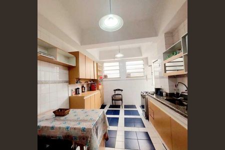 Apartamento para alugar com 189m², 3 quartos e sem vaga Apartamento para alugar com 189m², 3 quartos e sem vagaCozinha