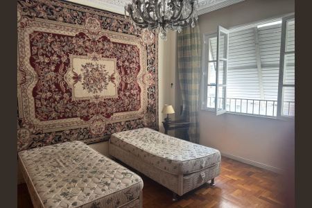 Apartamento para alugar com 189m², 3 quartos e sem vaga Apartamento para alugar com 189m², 3 quartos e sem vagaQuarto