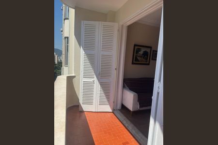 Apartamento para alugar com 189m², 3 quartos e sem vaga Apartamento para alugar com 189m², 3 quartos e sem vagaVaranda