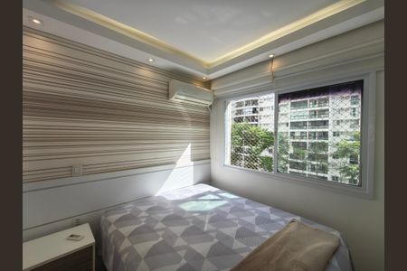Apartamento à venda com 75m², 2 quartos e 1 vagaSuíte 2