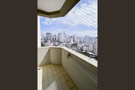 Apartamento para alugar com 35m², 1 quarto e 1 vagaVaranda