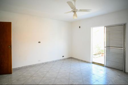 Casa à venda com 180m², 4 quartos e 2 vagas Casa à venda com 180m², 4 quartos e 2 vagasQuarto 3