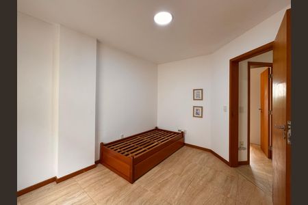 Apartamento para alugar com 125m², 4 quartos e 2 vagas Apartamento para alugar com 125m², 4 quartos e 2 vagasQuarto 2