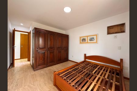 Apartamento para alugar com 125m², 4 quartos e 2 vagas Apartamento para alugar com 125m², 4 quartos e 2 vagasSuíte