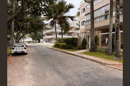 Apartamento para alugar com 125m², 4 quartos e 2 vagas Apartamento para alugar com 125m², 4 quartos e 2 vagasFachada