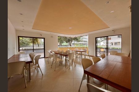 Apartamento para alugar com 125m², 4 quartos e 2 vagas Apartamento para alugar com 125m², 4 quartos e 2 vagasÁrea comum