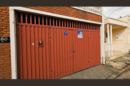 Casa à venda com 128m², 2 quartos e 2 vagas Casa à venda com 128m², 2 quartos e 2 vagasPlaca