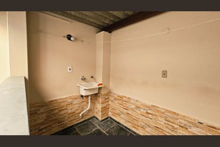 Casa à venda com 128m², 2 quartos e 2 vagas Casa à venda com 128m², 2 quartos e 2 vagasÁrea de Serviço