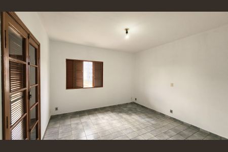 Casa à venda com 128m², 2 quartos e 2 vagas Casa à venda com 128m², 2 quartos e 2 vagasQuarto 1