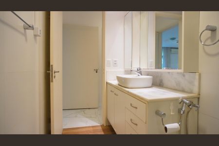 Apartamento para alugar com 145m², 4 quartos e 1 vagaBanheiro 2