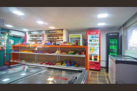 Apartamento para alugar com 145m², 4 quartos e 1 vagaMercado 