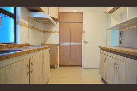Apartamento para alugar com 145m², 4 quartos e 1 vagaCozinha 