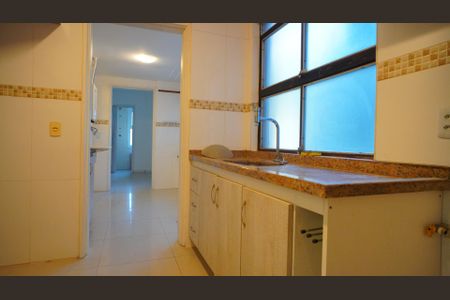 Apartamento para alugar com 145m², 4 quartos e 1 vagaCozinha e Área de Serviço