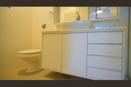 Apartamento para alugar com 145m², 4 quartos e 1 vagaBanheiro suite. 1