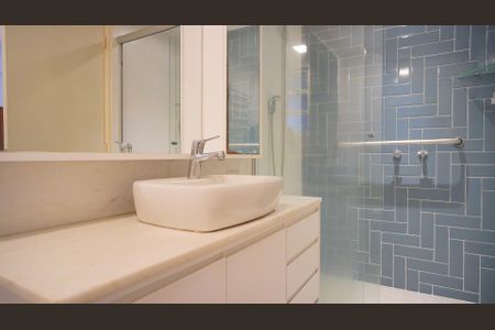Apartamento para alugar com 145m², 4 quartos e 1 vagaBanheiro suíte 1