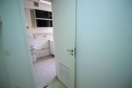 Apartamento para alugar com 124m², 3 quartos e 2 vagas Apartamento para alugar com 124m², 3 quartos e 2 vagasQuarto de Serviço