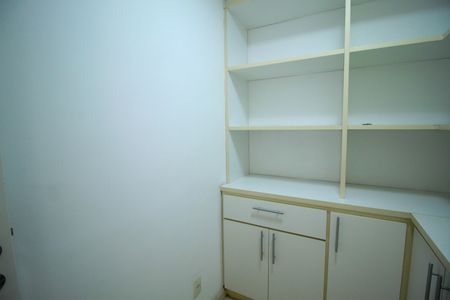 Apartamento para alugar com 124m², 3 quartos e 2 vagas Apartamento para alugar com 124m², 3 quartos e 2 vagasQuarto de Serviço