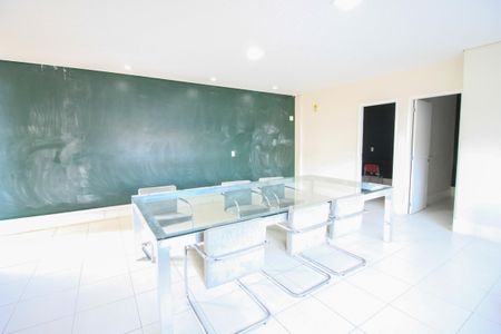 Apartamento para alugar com 124m², 3 quartos e 2 vagas Apartamento para alugar com 124m², 3 quartos e 2 vagasÁrea comum