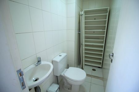 Apartamento para alugar com 124m², 3 quartos e 2 vagas Apartamento para alugar com 124m², 3 quartos e 2 vagasBanheiro de Serviço
