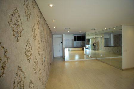 Apartamento para alugar com 124m², 3 quartos e 2 vagas Apartamento para alugar com 124m², 3 quartos e 2 vagasSala