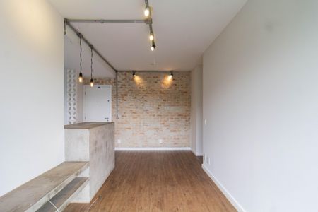Sala de apartamento para alugar com 2 quartos, 55m² em Vila Anastácio, São Paulo