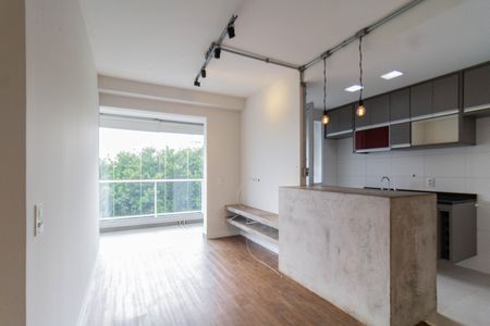 Sala de apartamento para alugar com 2 quartos, 55m² em Vila Anastácio, São Paulo