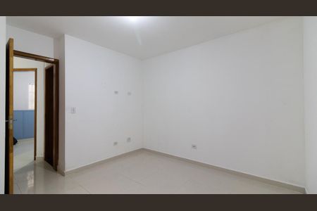 Quarto 1 de apartamento para alugar com 2 quartos, 38m² em Vila Euthalia, São Paulo