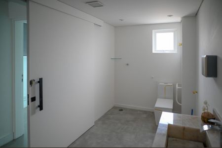 Casa para alugar com 261m², 3 quartos e 2 vagasBanheiro Social