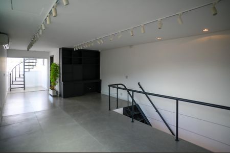 Casa para alugar com 261m², 3 quartos e 2 vagasSuíte