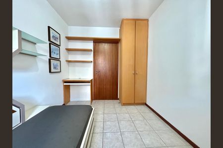 Quarto de apartamento para alugar com 2 quartos, 76m² em Saco dos Limões, Florianópolis