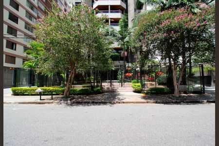 Apartamento para alugar com 48m², 1 quarto e 1 vaga Apartamento para alugar com 48m², 1 quarto e 1 vagaFachada