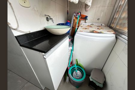 Apartamento à venda com 60m², 2 quartos e sem vagaÁrea de Serviço