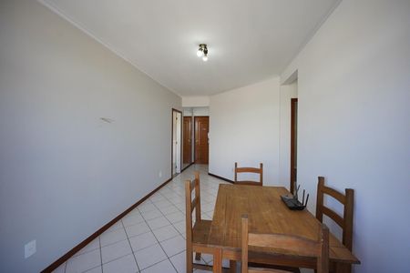 Sala de apartamento para alugar com 2 quartos, 65m² em Praia Comprida, São José