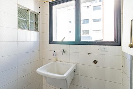 Apartamento à venda com 77m², 3 quartos e 1 vaga Apartamento à venda com 77m², 3 quartos e 1 vagaÁrea de Serviço