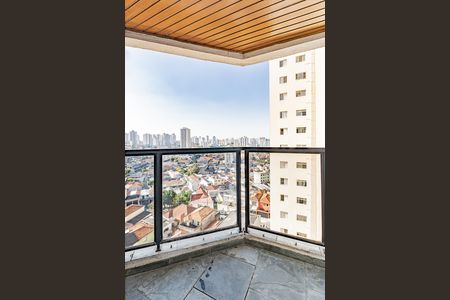 Apartamento à venda com 77m², 3 quartos e 1 vaga Apartamento à venda com 77m², 3 quartos e 1 vagaVaranda