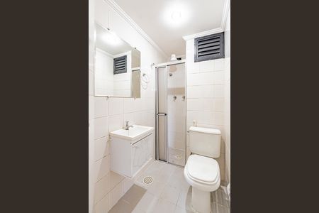 Apartamento à venda com 77m², 3 quartos e 1 vaga Apartamento à venda com 77m², 3 quartos e 1 vagaBanheiro Social
