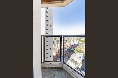 Apartamento à venda com 77m², 3 quartos e 1 vaga Apartamento à venda com 77m², 3 quartos e 1 vagaVaranda
