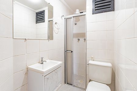 Apartamento à venda com 77m², 3 quartos e 1 vaga Apartamento à venda com 77m², 3 quartos e 1 vagaBanheiro Social