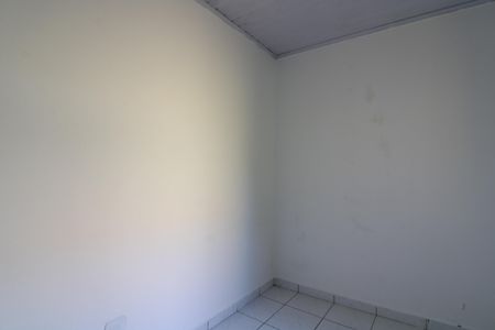 Quarto de casa para alugar com 1 quarto, 28m² em Vila Marieta, São Paulo